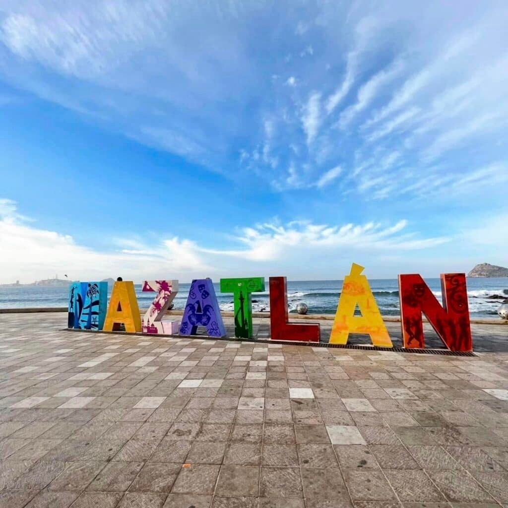 letras mazatlan sinaloa valentinos malecon